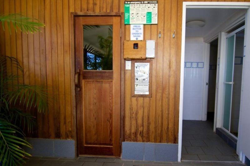 Surf Regency Aparthotel Gold Coast Exterior foto