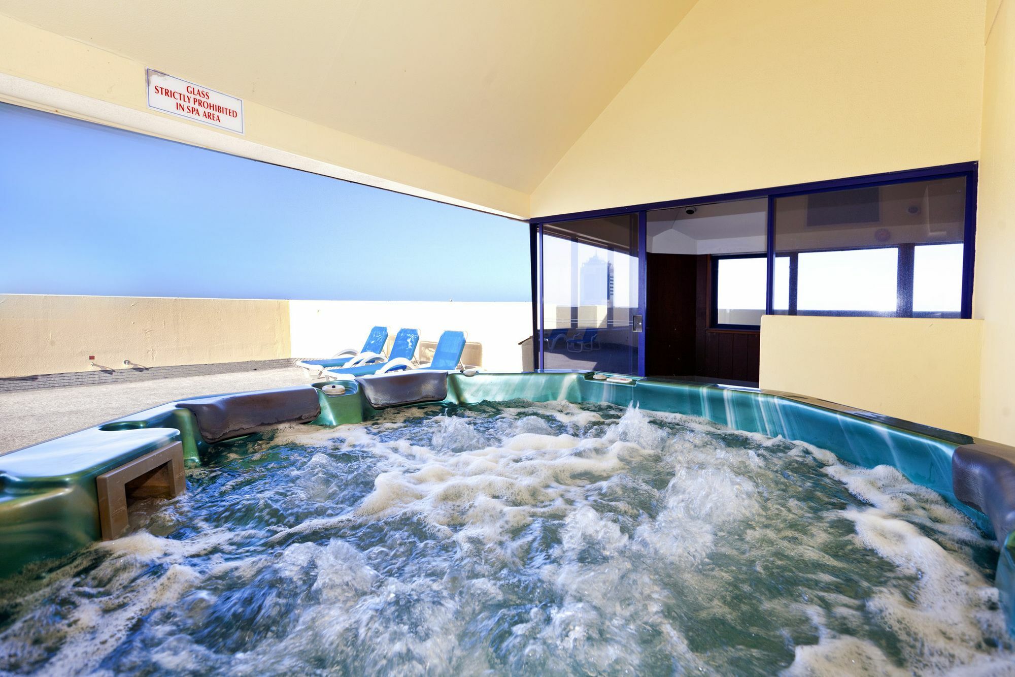 Surf Regency Aparthotel Gold Coast Exterior foto
